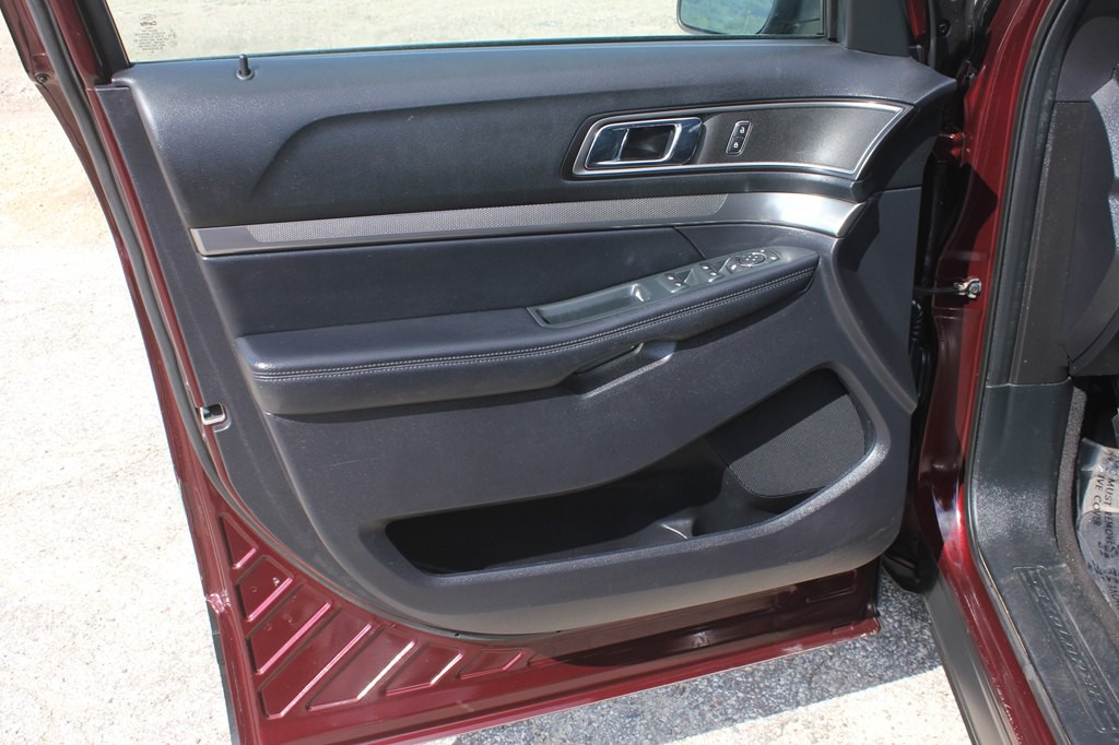 2018 Ford Explorer Image 26
