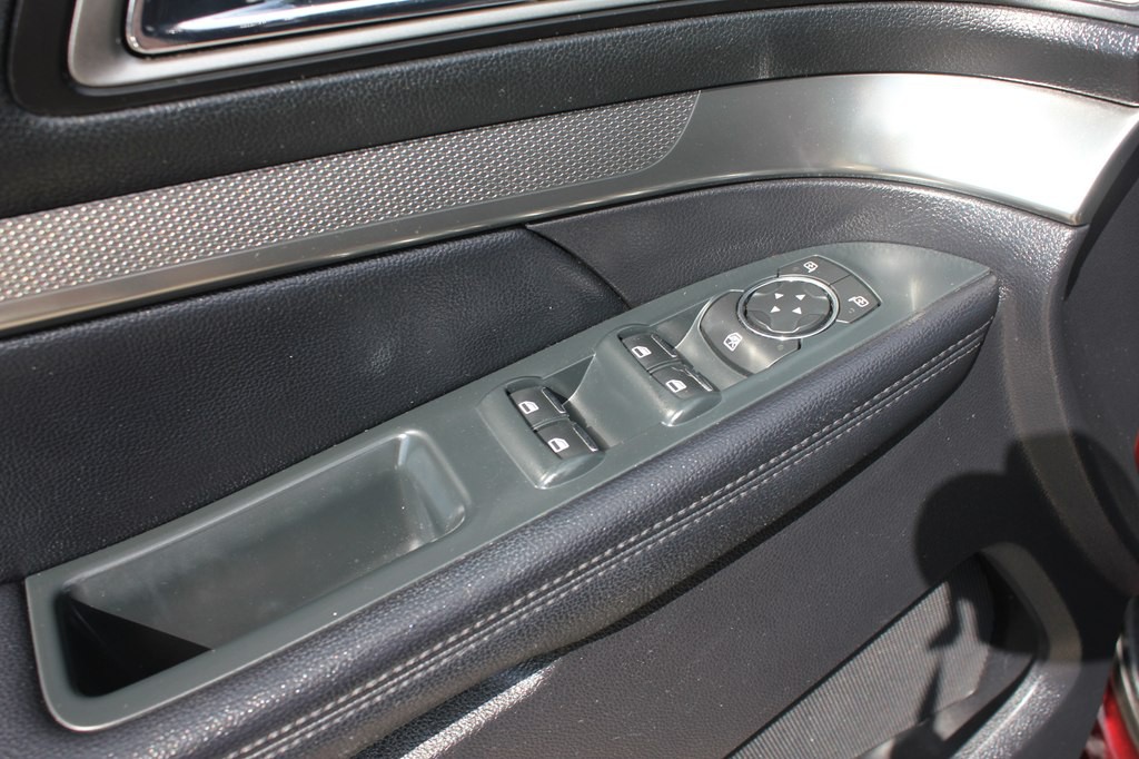 2018 Ford Explorer Image 27