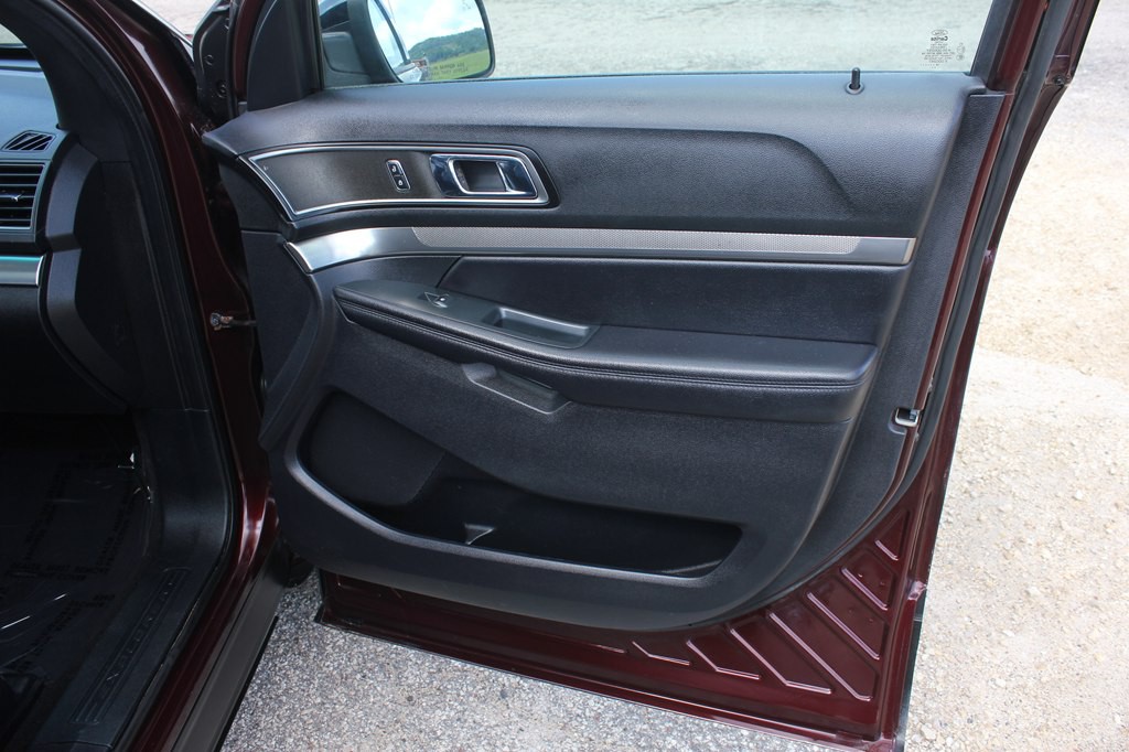 2018 Ford Explorer Image 30