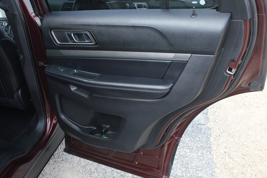 2018 Ford Explorer Image 34