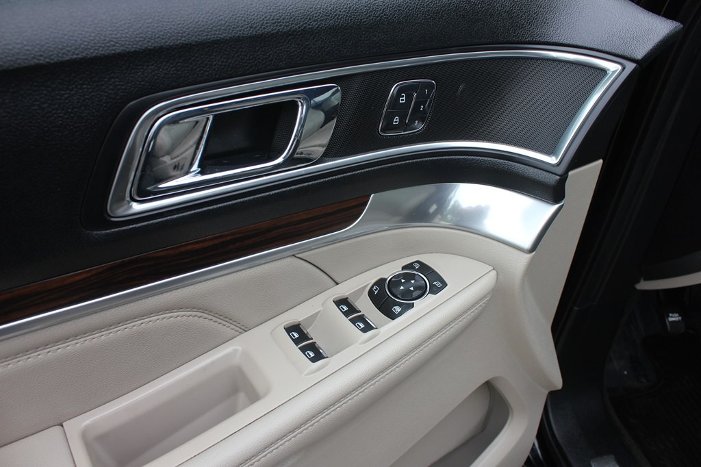 2018 Ford Explorer Image 27