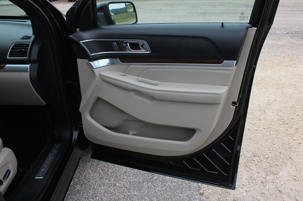 2018 Ford Explorer Image 29