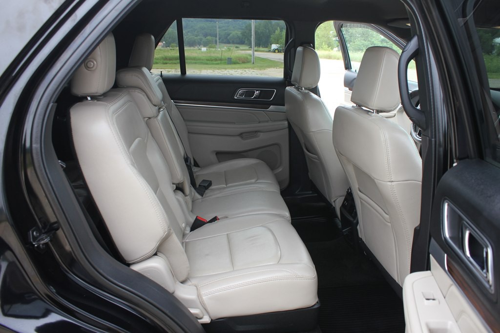 2018 Ford Explorer Image 34