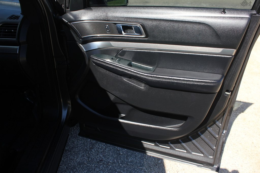 2018 Ford Explorer Image 30