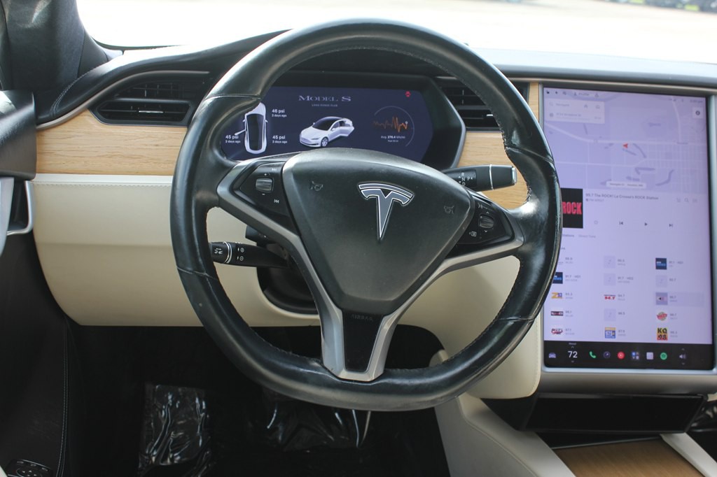 2021 Tesla Model S Image 10