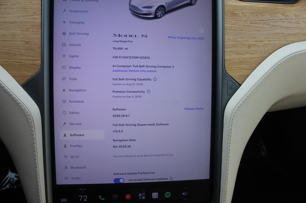 2021 Tesla Model S Image 18