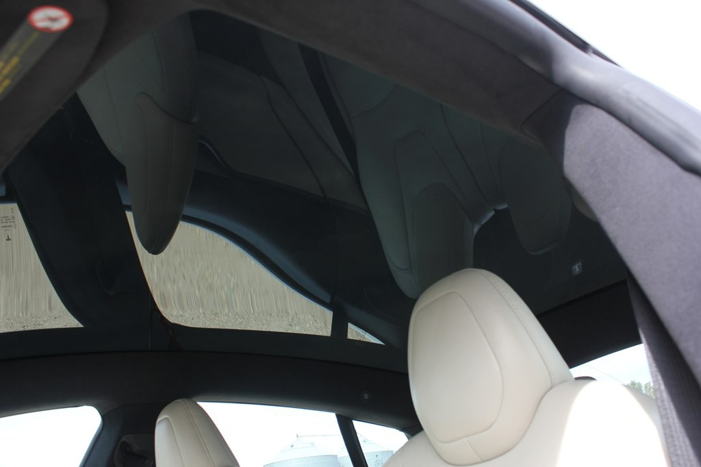 2021 Tesla Model S Image 25