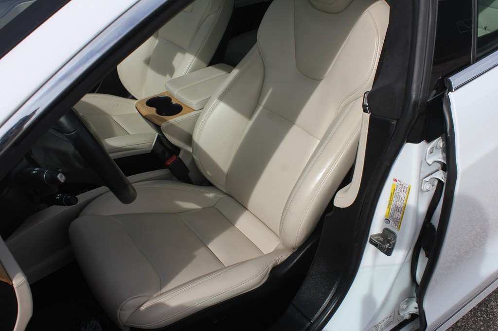 2021 Tesla Model S Image 29