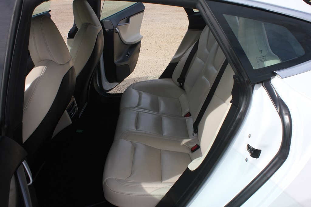 2021 Tesla Model S Image 37