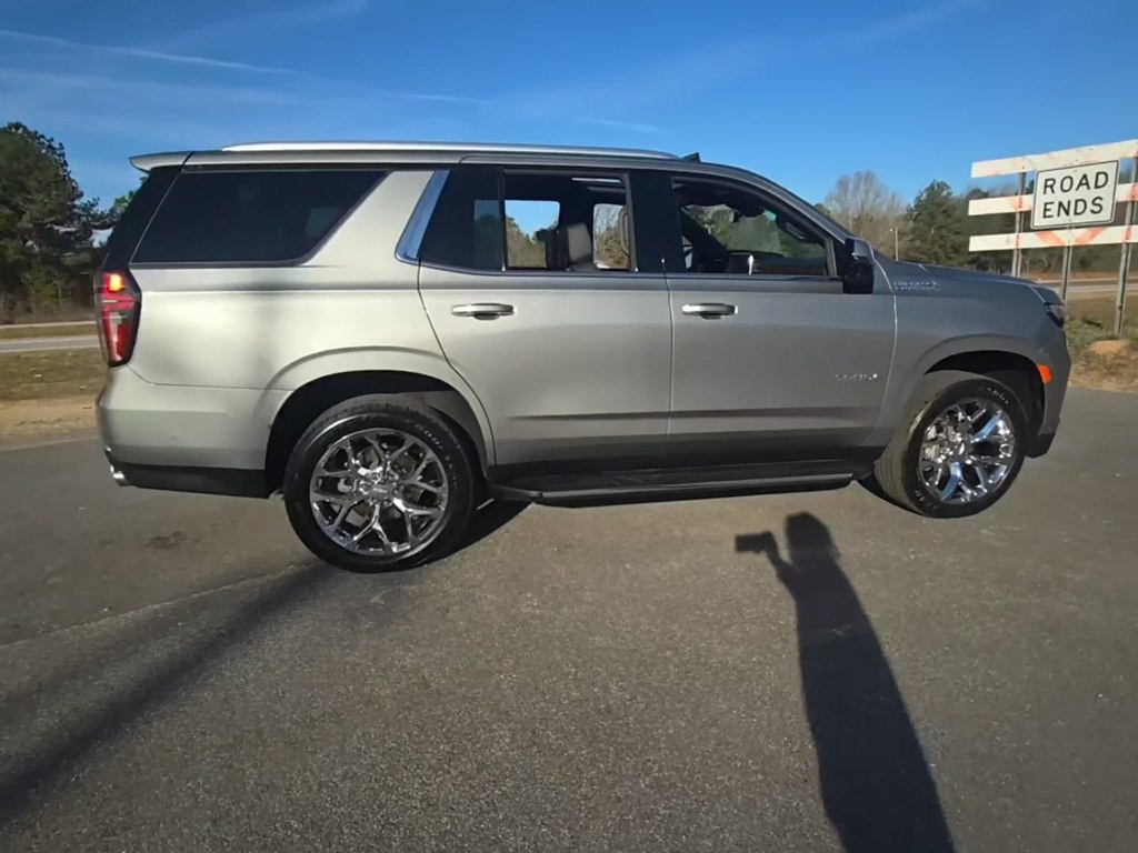 2023 Chevrolet Tahoe Image 2