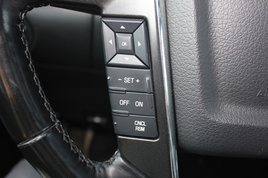 2017 Lincoln Navigator Image 12