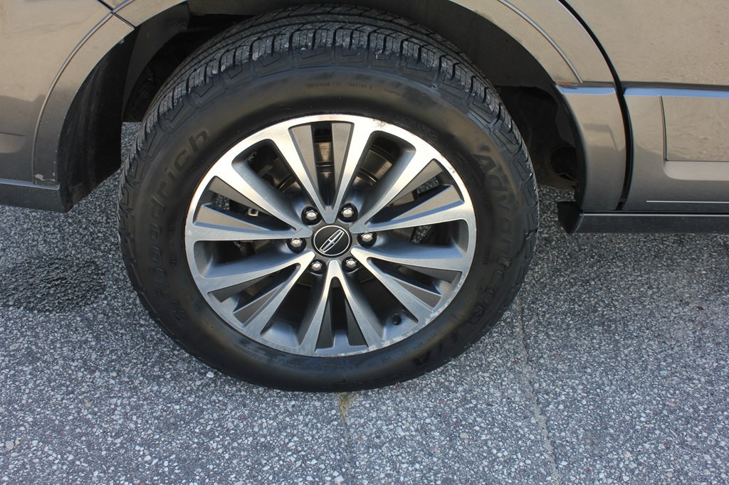 2017 Lincoln Navigator Image 58