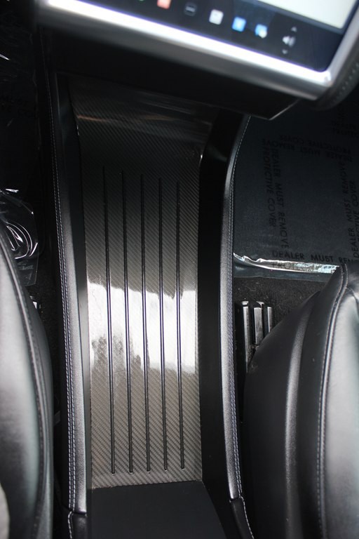 2015 Tesla Model S Image 20