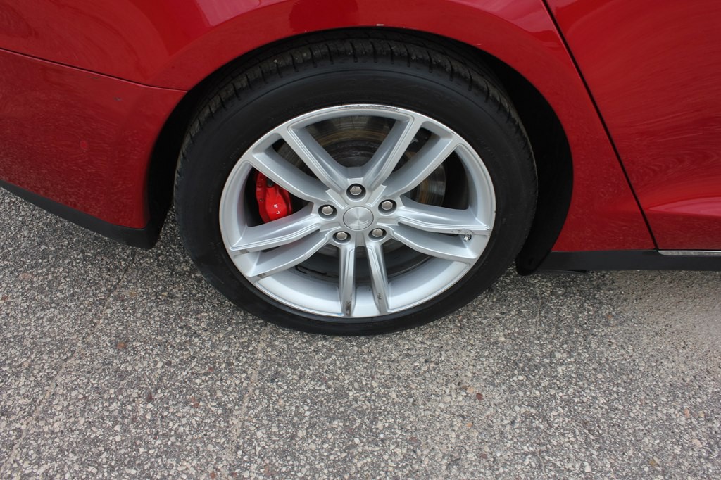 2015 Tesla Model S Image 52