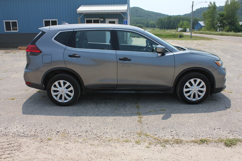 2017 Nissan Rogue Image 4
