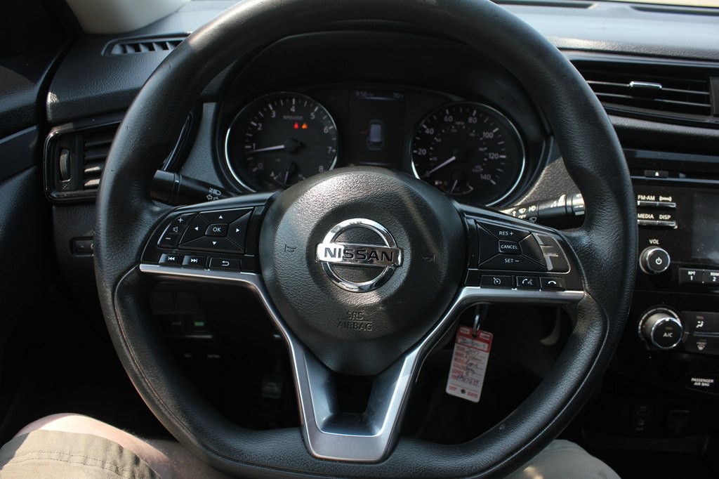 2017 Nissan Rogue Image 12
