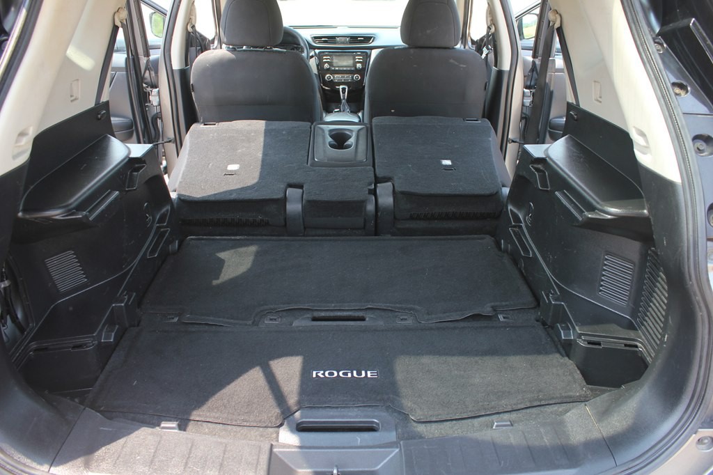 2017 Nissan Rogue Image 32