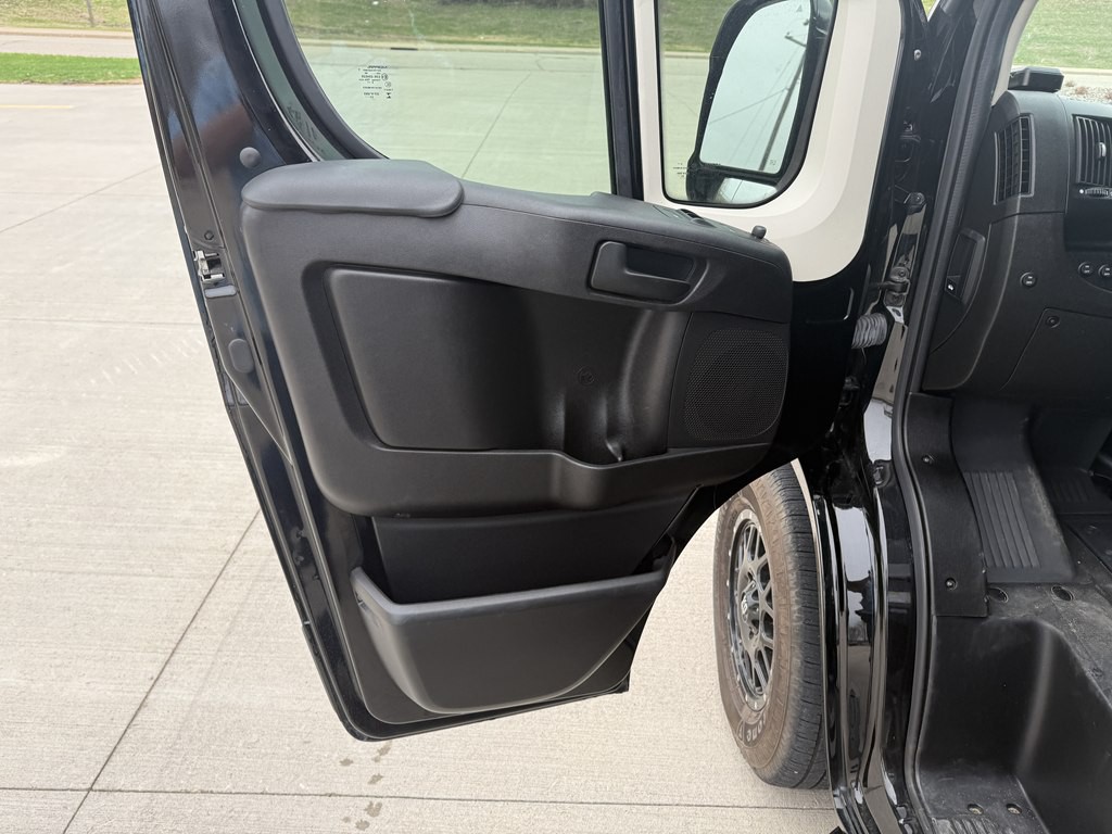 2021 RAM Promaster Image 9