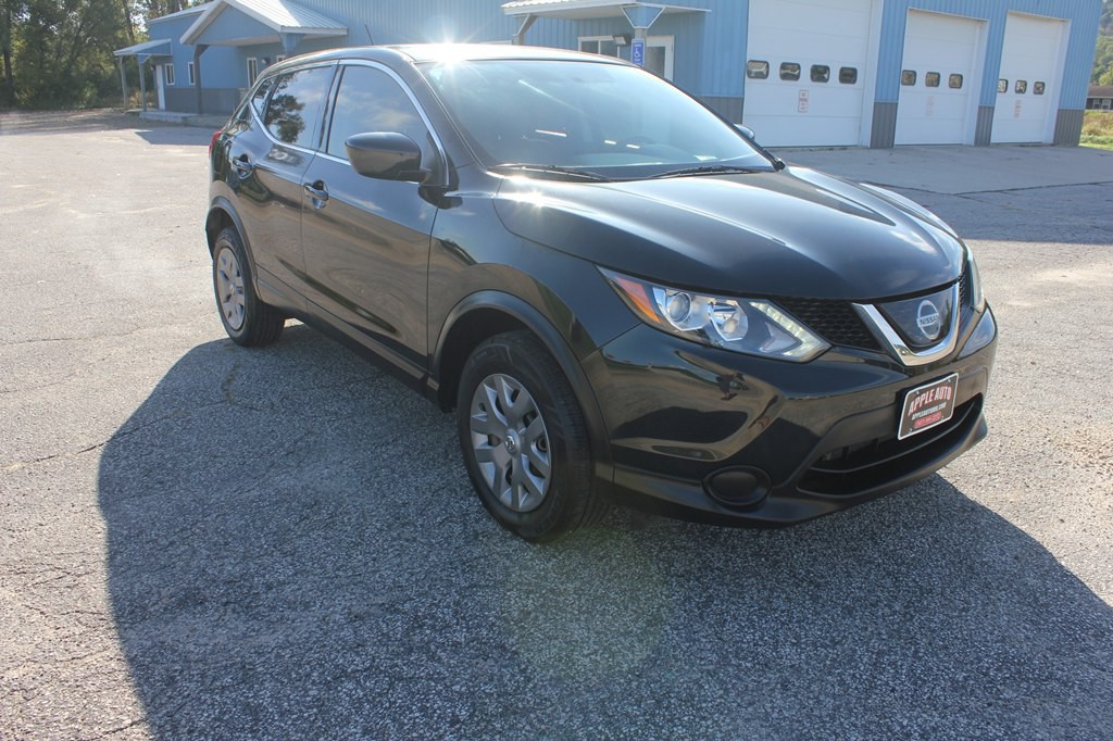 2019 Nissan Rogue Image 3