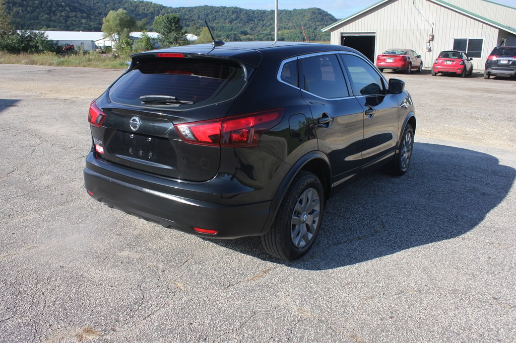 2019 Nissan Rogue Image 5
