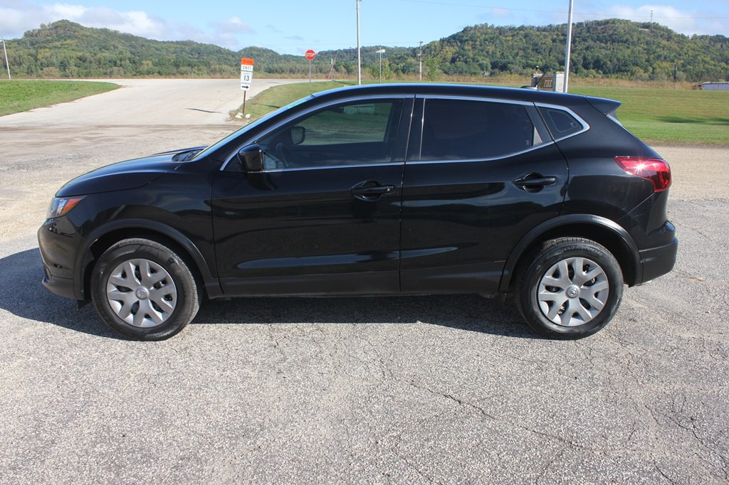 2019 Nissan Rogue Image 8