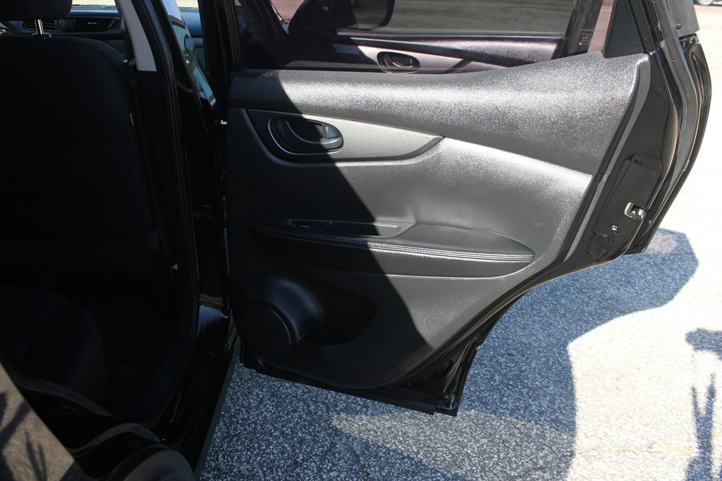 2019 Nissan Rogue Image 34