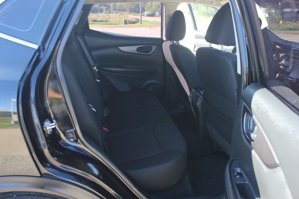 2019 Nissan Rogue Image 35