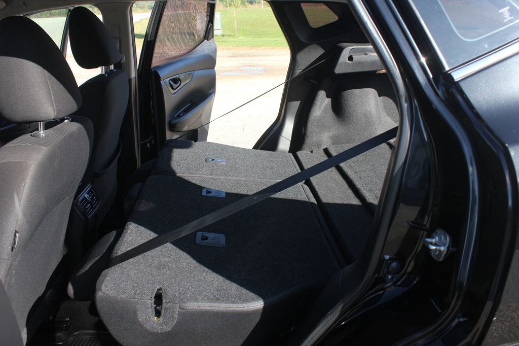 2019 Nissan Rogue Image 40