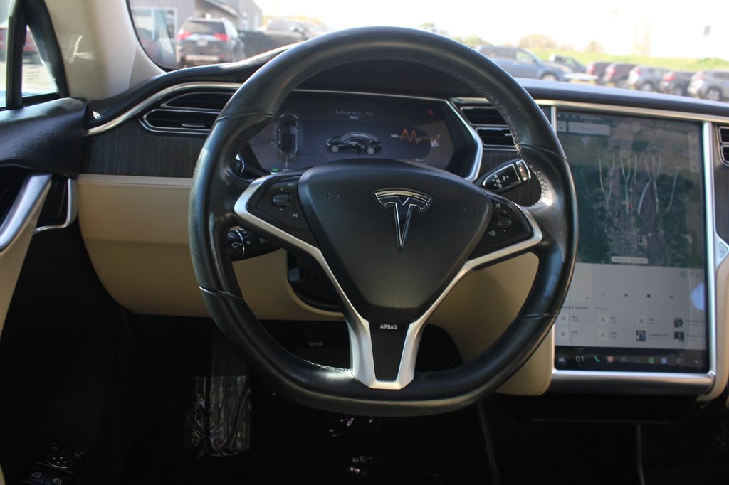 2013 Tesla Model S Image 10