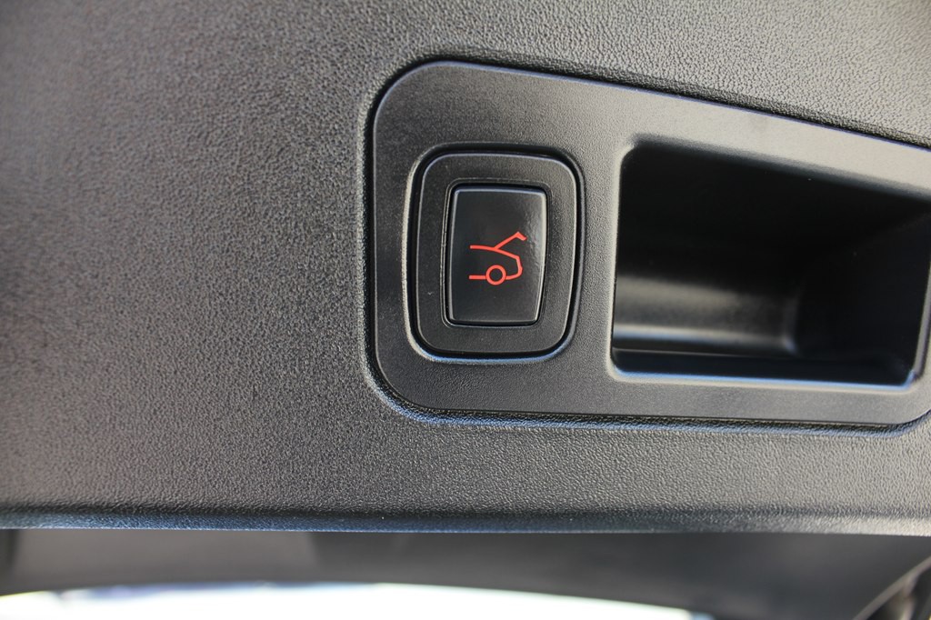 2013 Tesla Model S Image 41