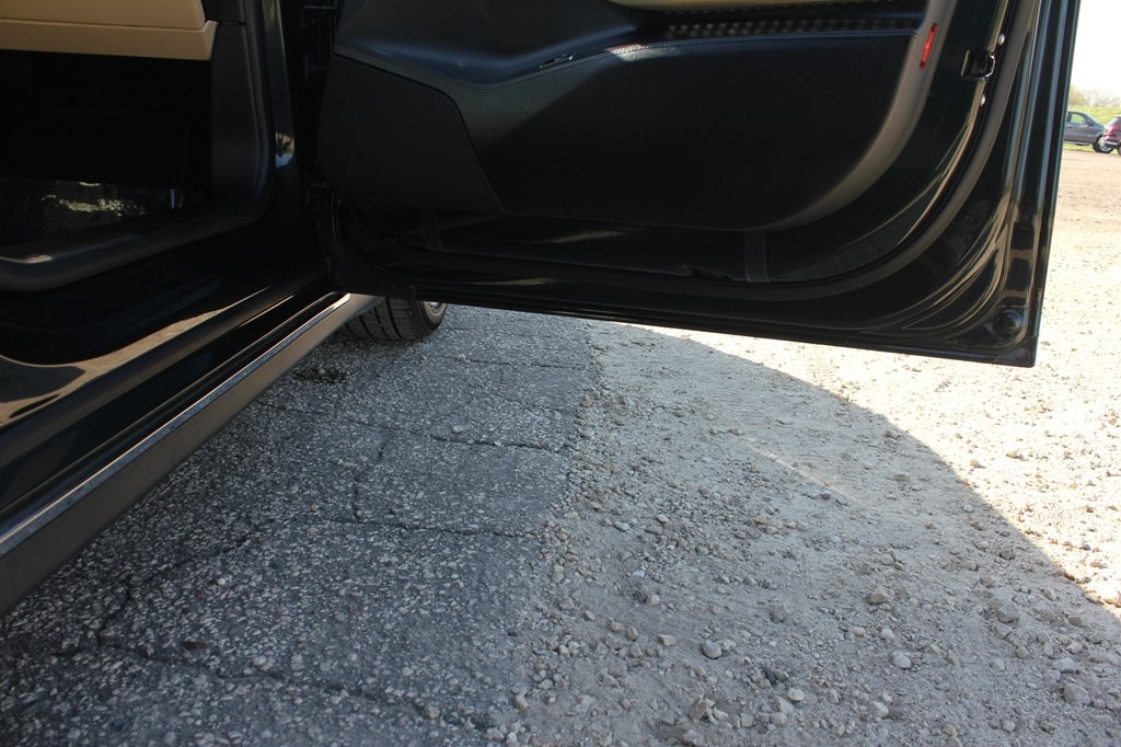 2013 Tesla Model S Image 45