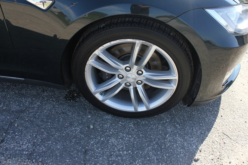 2013 Tesla Model S Image 49