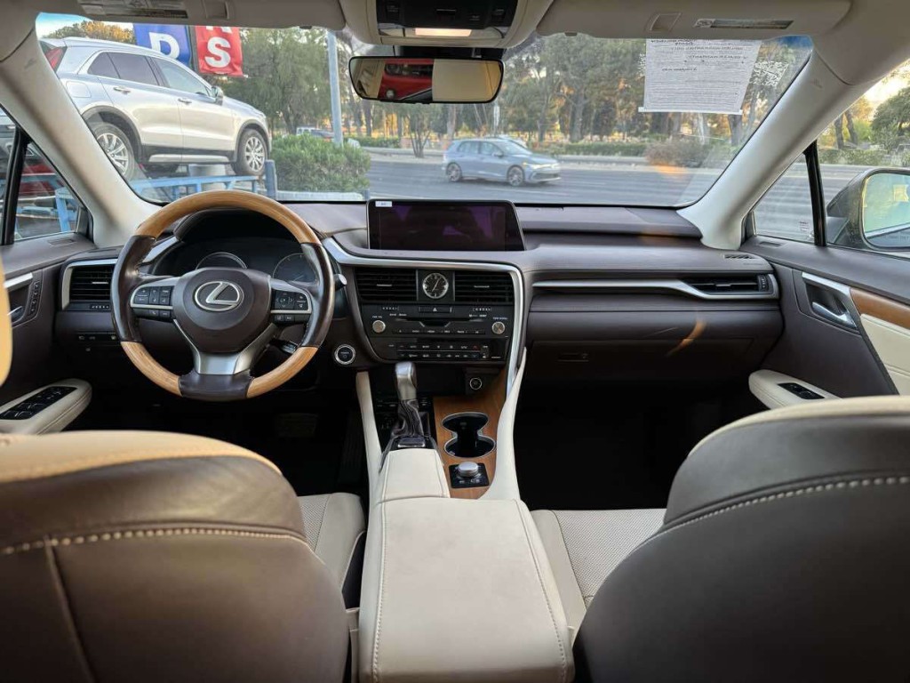 2017 Lexus RX 450h Image 13
