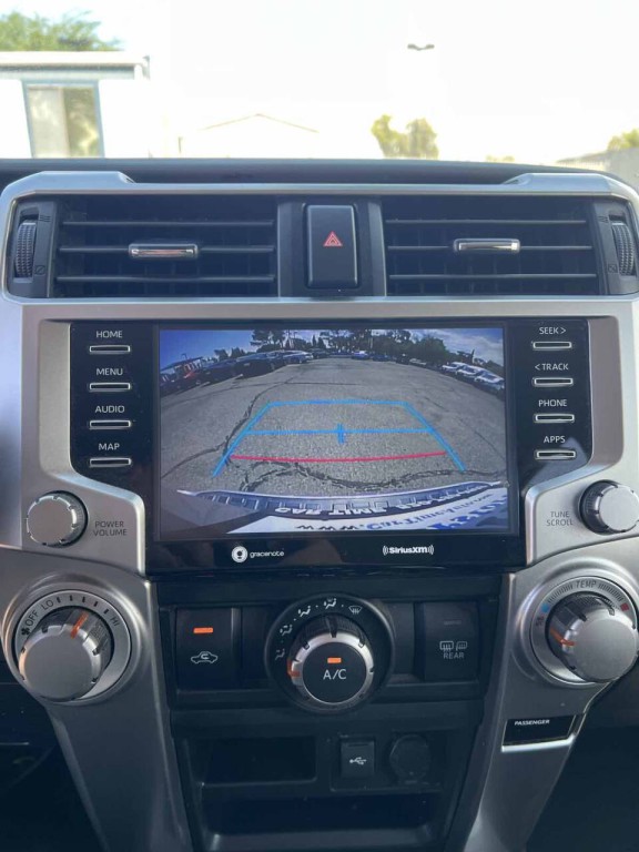 2021 Toyota 4Runner Image 17