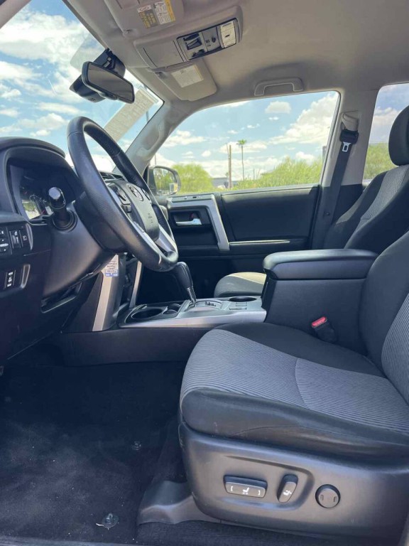 2021 Toyota 4Runner Image 22