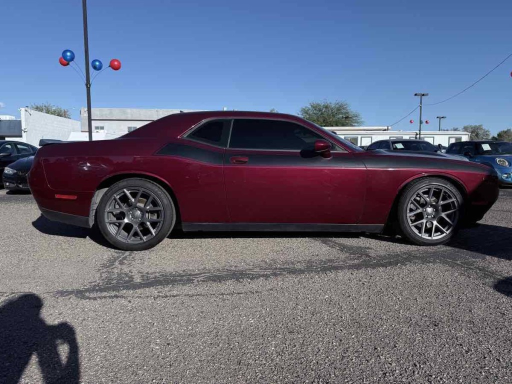 2018 Dodge Challenger Image 8