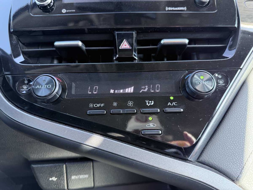 2024 Toyota Camry Image 19