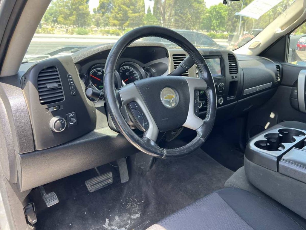 2011 Chevrolet Silverado 1500 Image 8