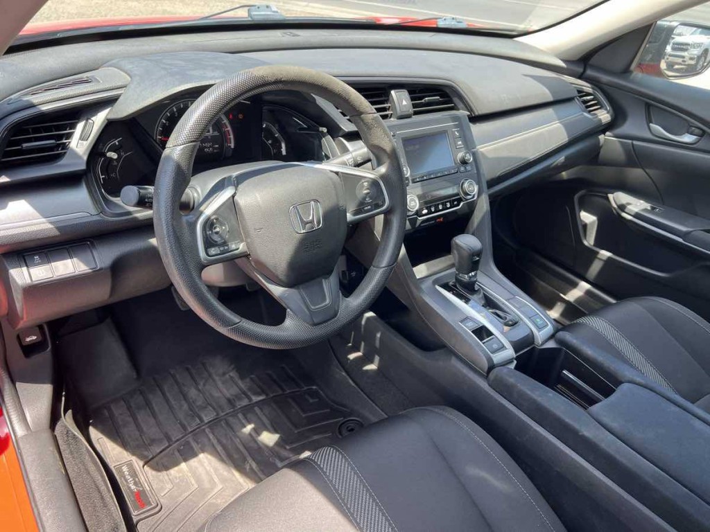 2017 Honda Civic Image 6