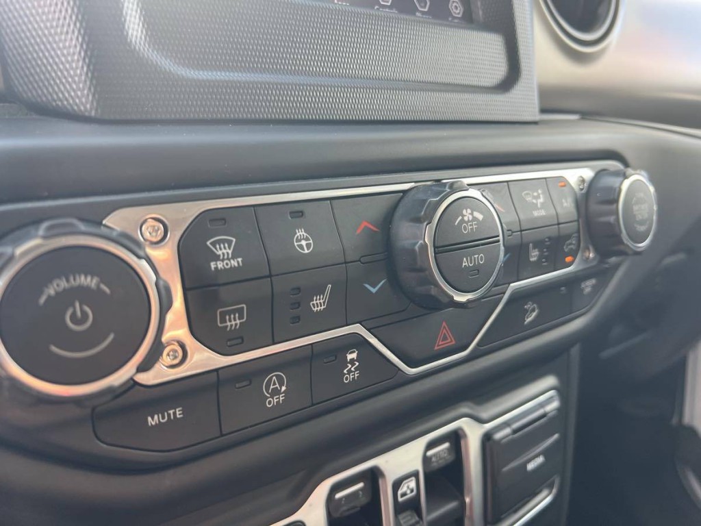2018 Jeep Wrangler Unlimited Image 12
