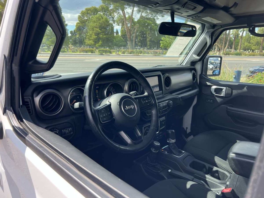 2018 Jeep Wrangler Unlimited Image 16