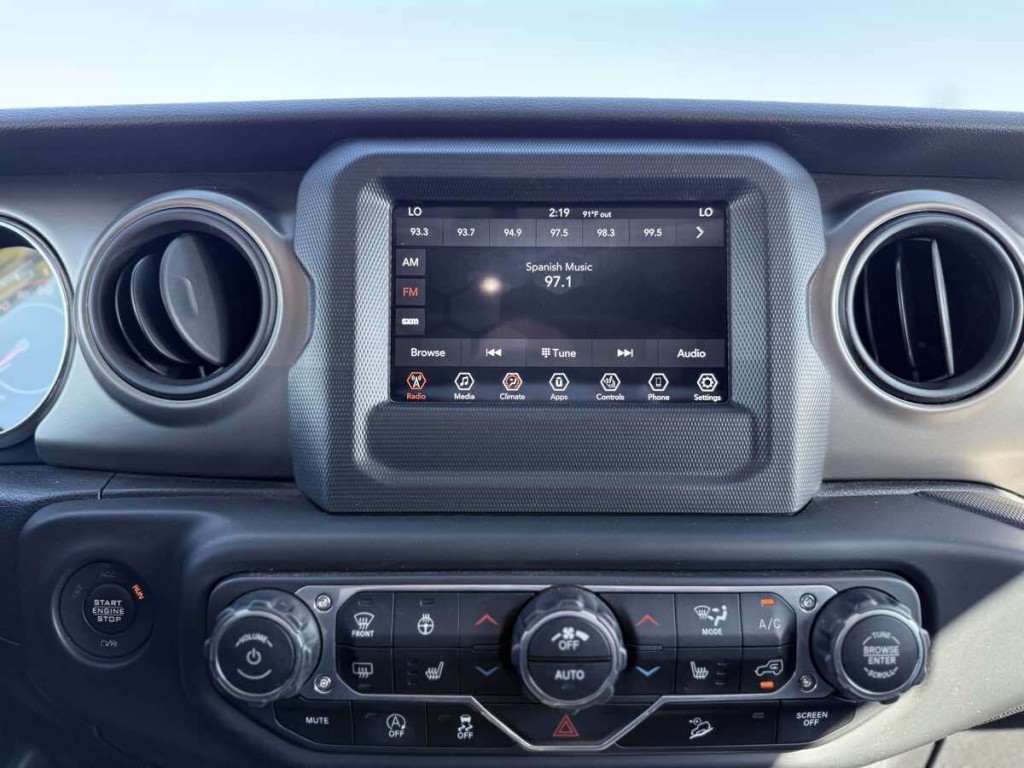 2018 Jeep Wrangler Unlimited Image 17