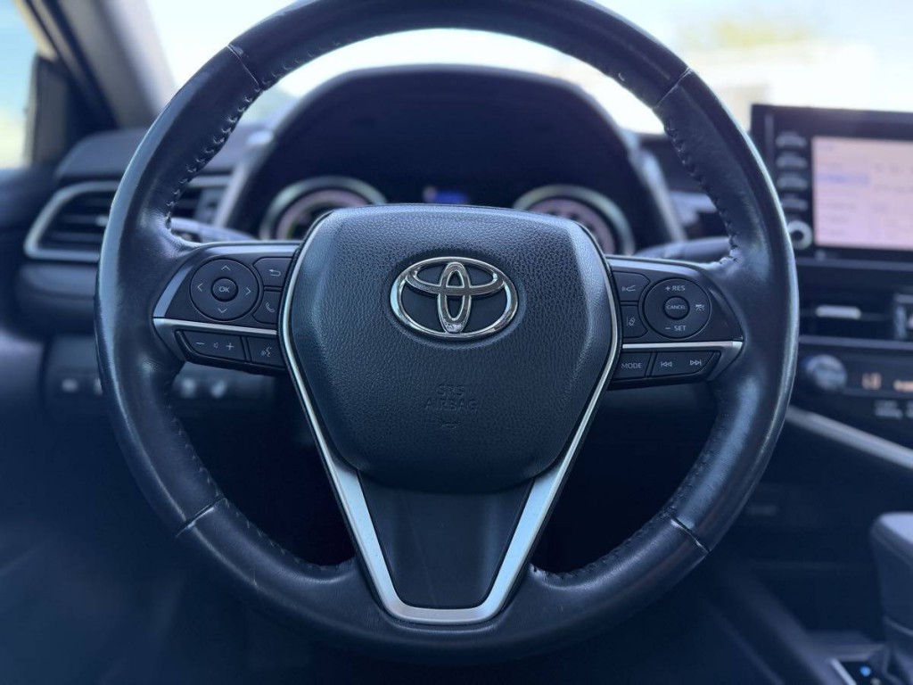 2022 Toyota Camry Image 16