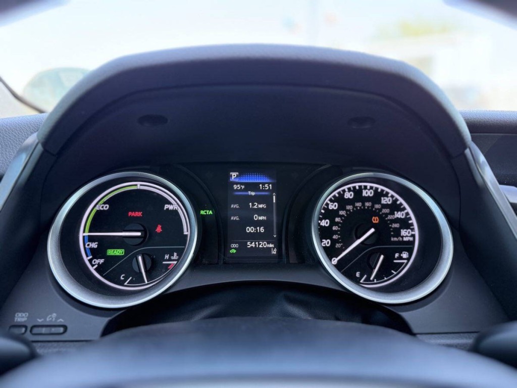 2022 Toyota Camry Image 17