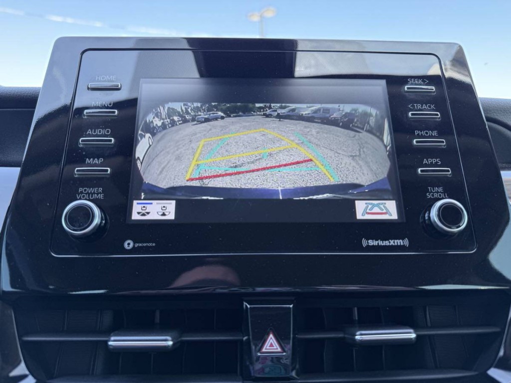 2022 Toyota Camry Image 19