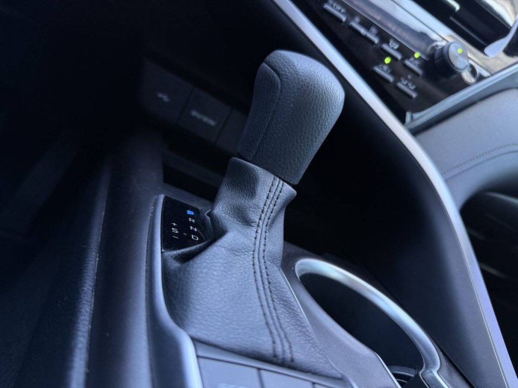 2022 Toyota Camry Image 21