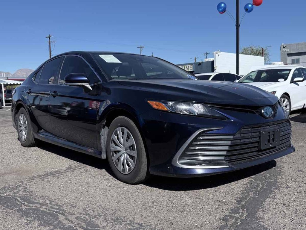 2022 Toyota Camry Image 2