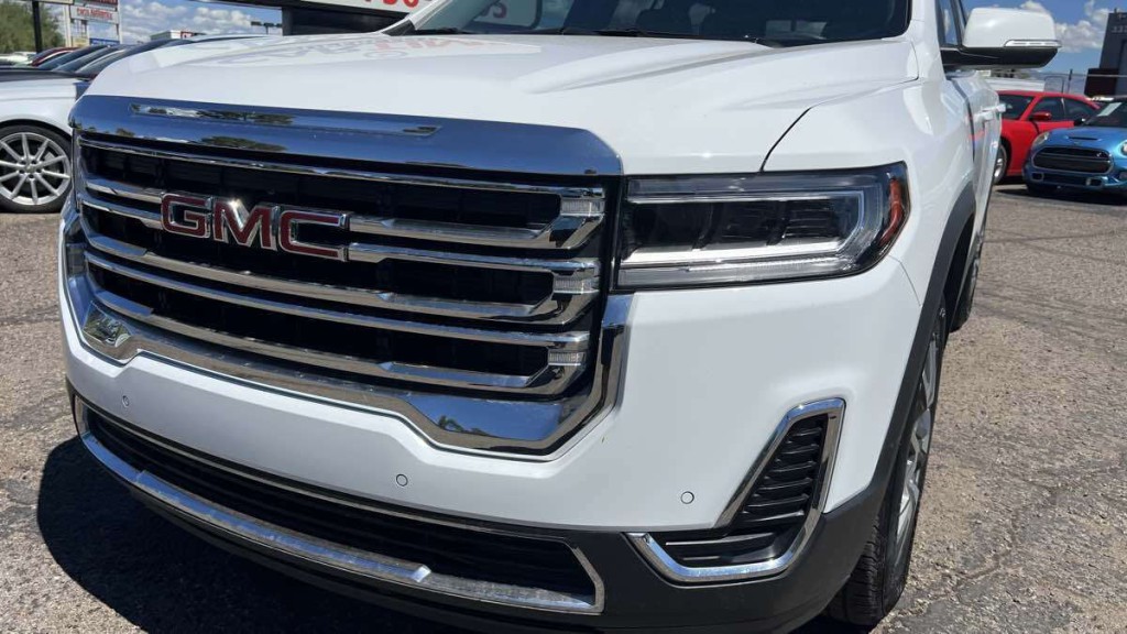 2023 GMC Acadia Image 10