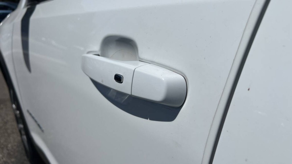 2023 GMC Acadia Image 11