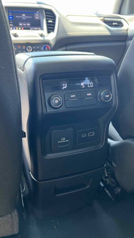 2023 GMC Acadia Image 21